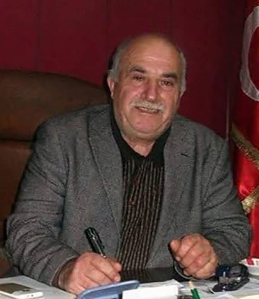 Sır ölüm! 77 yaşındaki öğretmen 4 kat aşağıya düşerek öldü 4